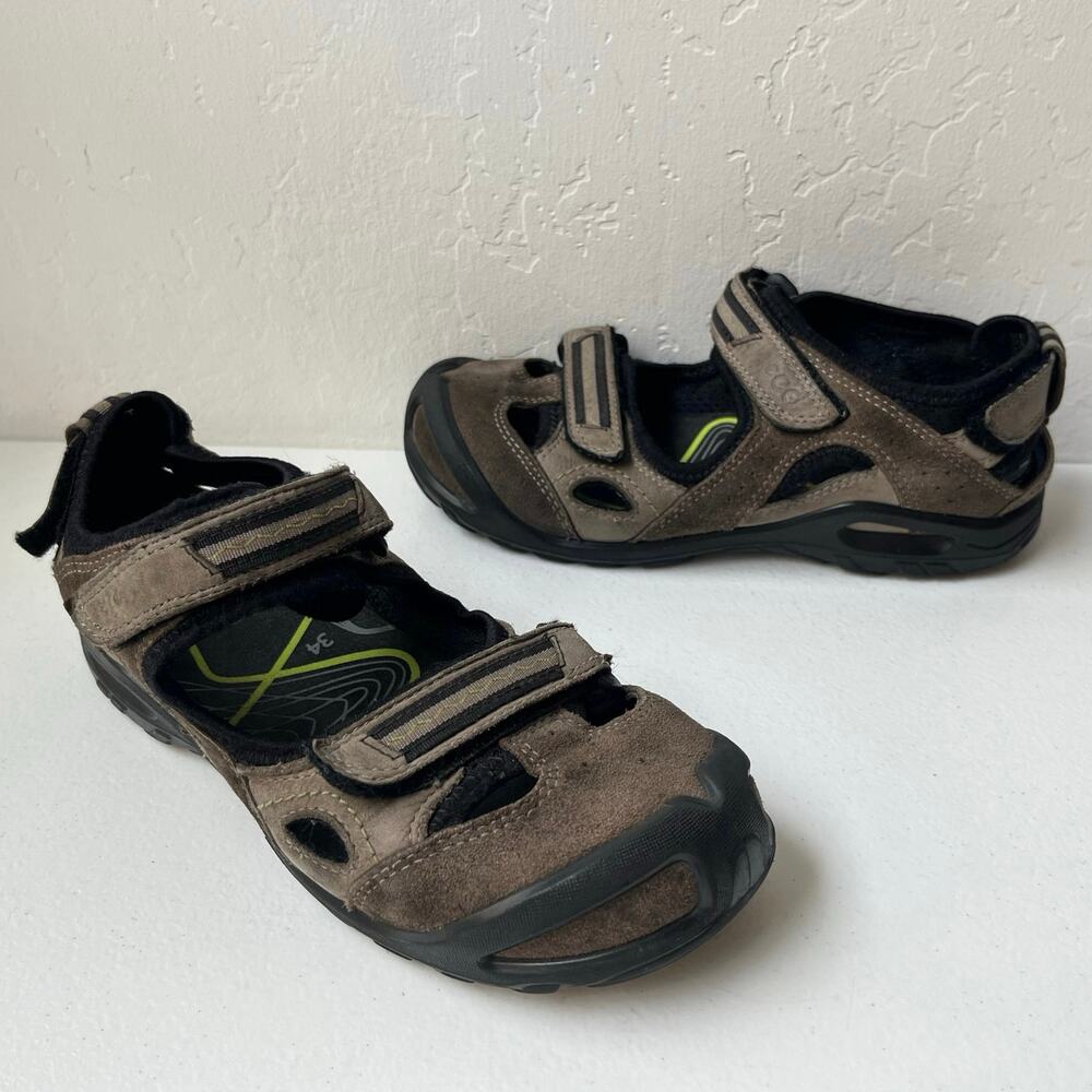 Ecco Sandals Boys Kids Size 34/3 Tan Closed Toe Leather Outdoors Hiking Gorpcore